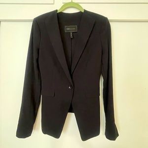 BCBG vintage black blazer. Lined. XS. Thin shoulder pads.